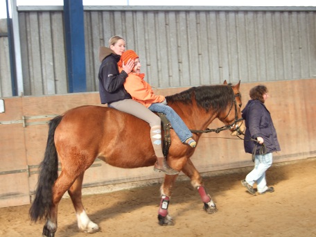 Aktuelles/therap_reiten.JPG